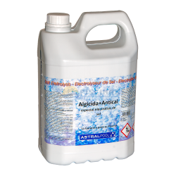 Alguicida anticalcáreo AstralPool para cloradores salinos. 5 L.